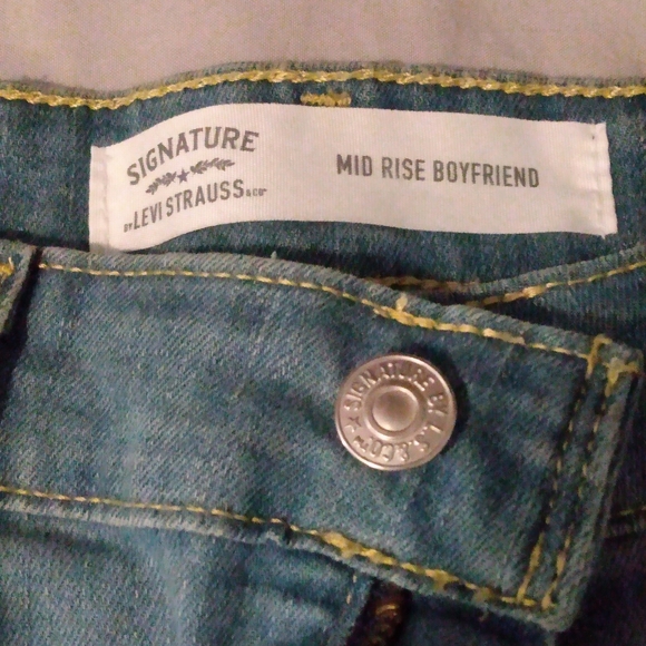 blue mid rise boyfriend jeans - Picture 5 of 7